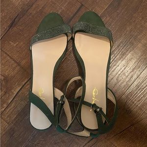 Green, low heeled pumps
